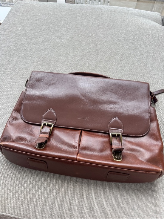 Other - Leather Messenger Bag in Brown - Classic Men's Briefcase
